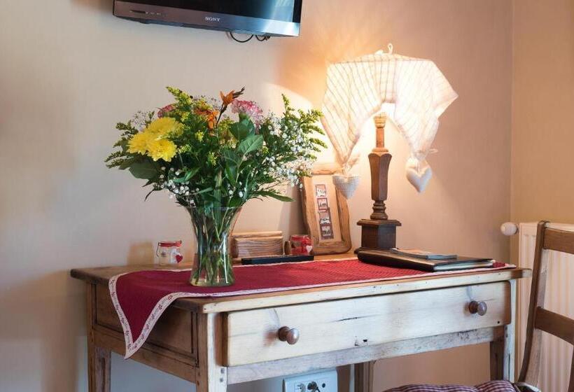 Номер Стандарт, Le Moulin De Beaunette