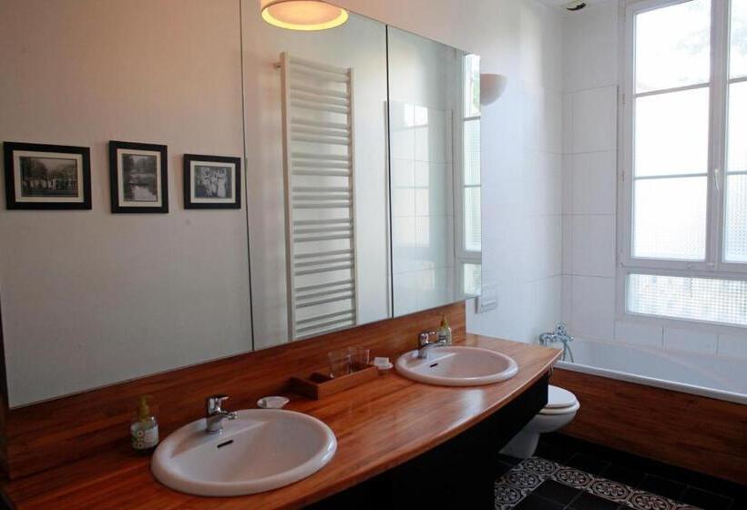 اتاق راحتی, Les Chambres De Mathilde