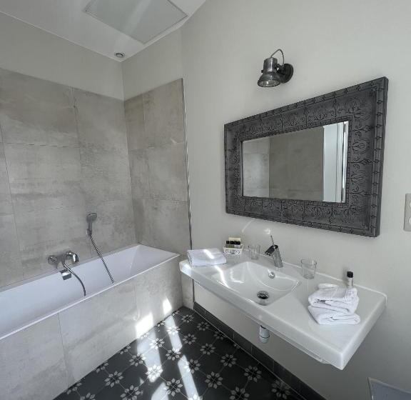 اتاق لوکس, N15   Les Confidences   Chambres D Hôtes