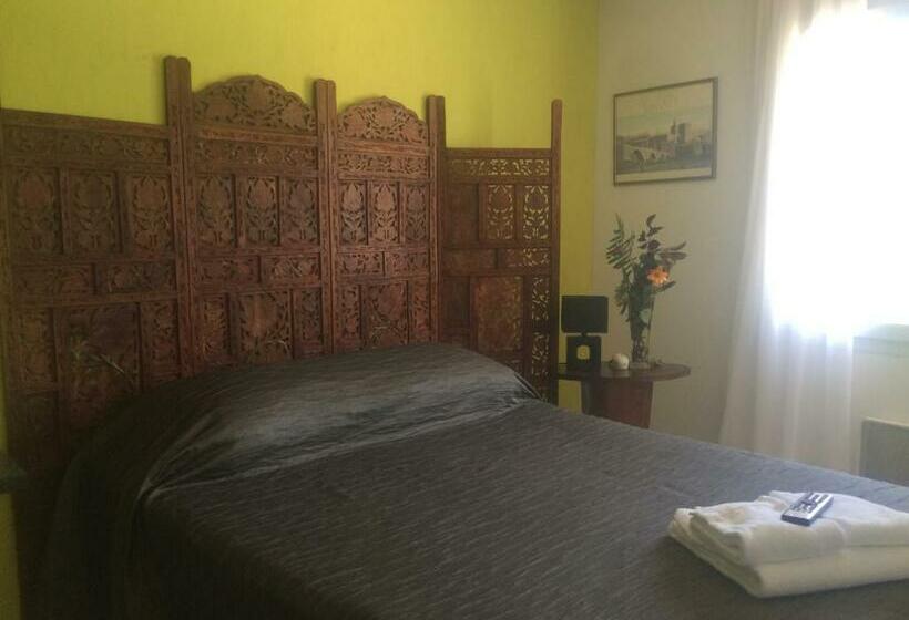 غرفة قياسية, Chambre D Hote Veronique