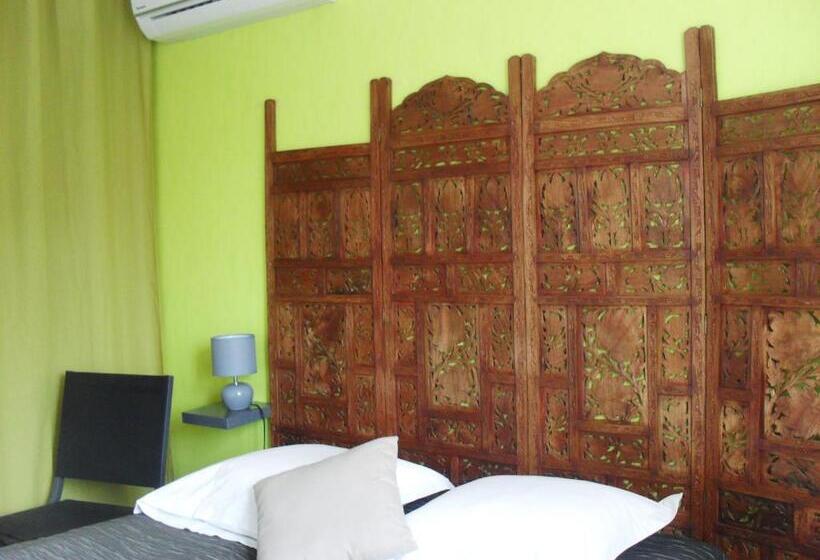 غرفة قياسية مطلّة علي حمام السباحة, Chambre D Hote Veronique