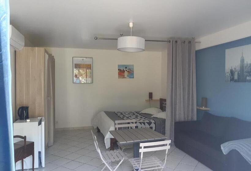 家庭山景房, Chambre D Hote Veronique