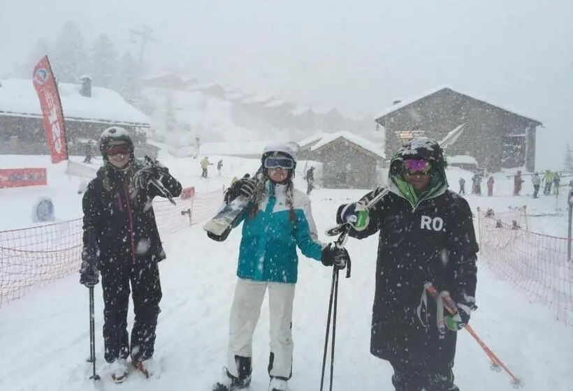 スタンダードルーム, Black Diamond Lodge