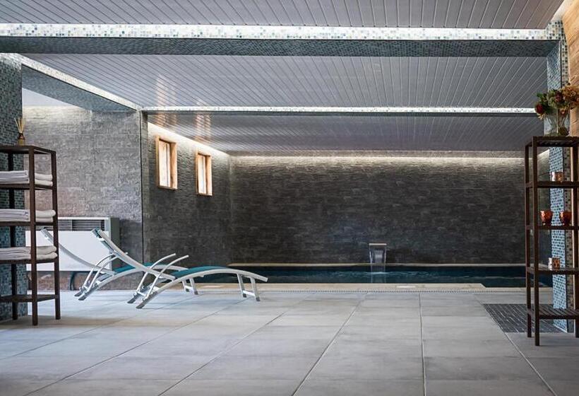 חדר סטנדרט עם מיטת קינג, Black Diamond Lodge