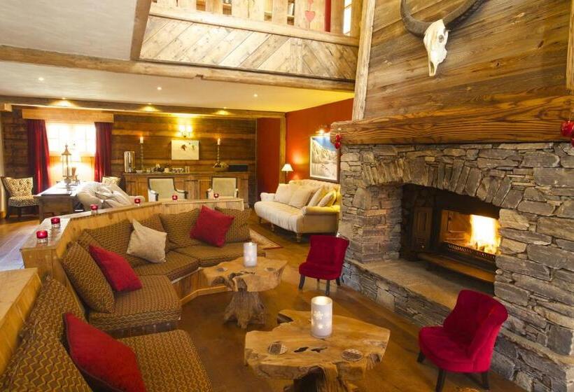 חדר משפחתי, Black Diamond Lodge