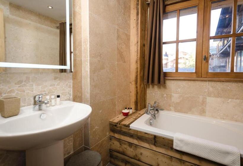 Семейный Номер, Black Diamond Lodge