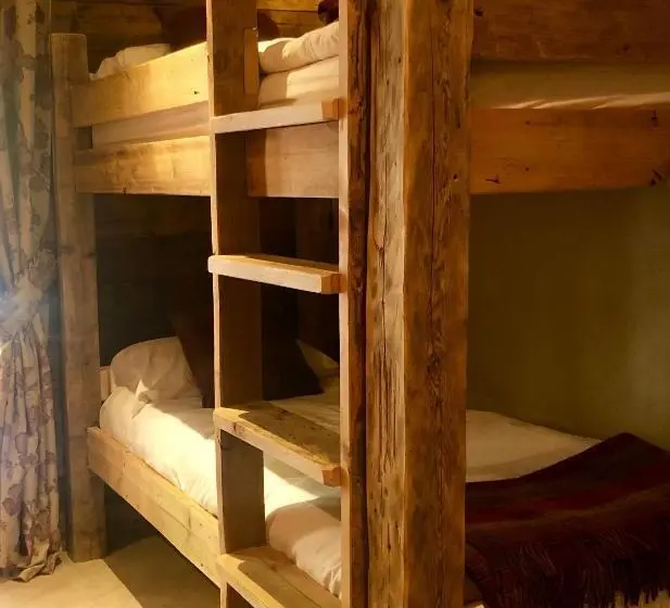ファミリールーム, Black Diamond Lodge