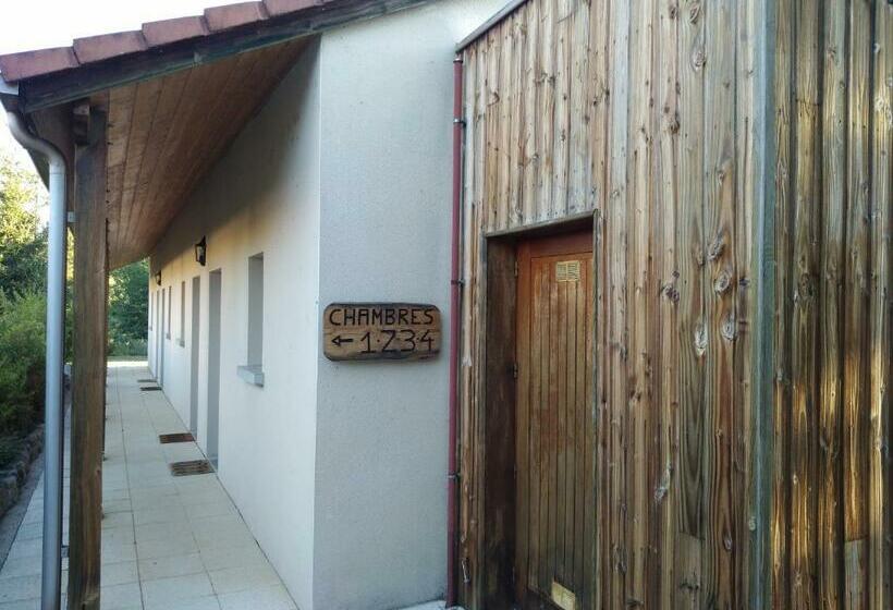 غرفة قياسية ثلاثية, De L'ile D'amour