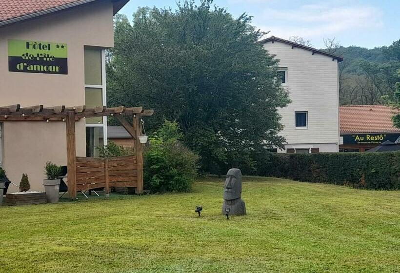 غرفة قياسية, De L'ile D'amour