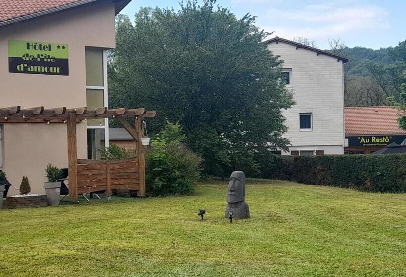 غرفة قياسية ثلاثية, De L'ile D'amour