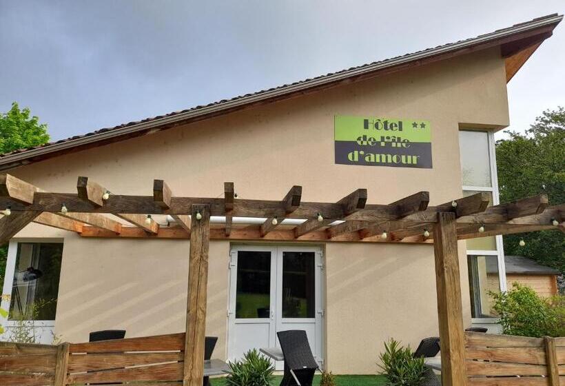 غرفة قياسية ثلاثية, De L'ile D'amour