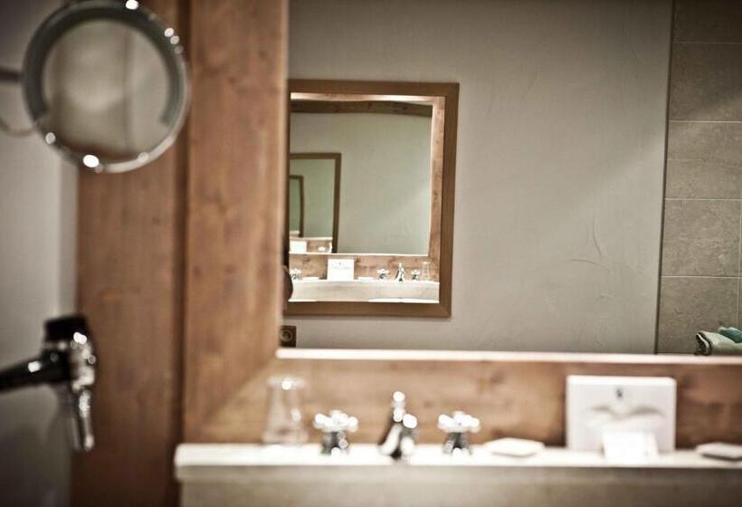 سوییت خانوادگی, Hôtel Les Barmes De L Ours