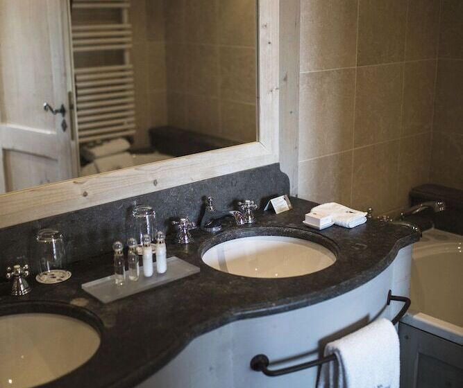 سوییت خانوادگی, Hôtel Les Barmes De L Ours