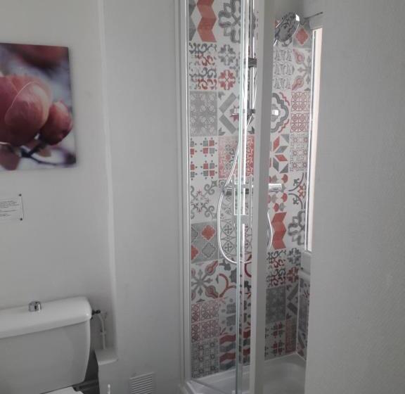 غرفة قياسية ثلاثية, Le Riviera