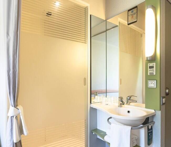 Номер Стандарт Трехместный, Ibis Budget Saint Pourcain