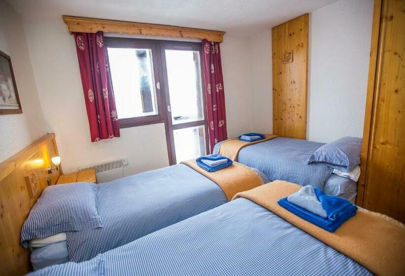 اتاق استاندارد سه نفره, L Aigle