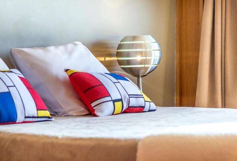 Номер Deluxe Вид на Море, Le Corbusier