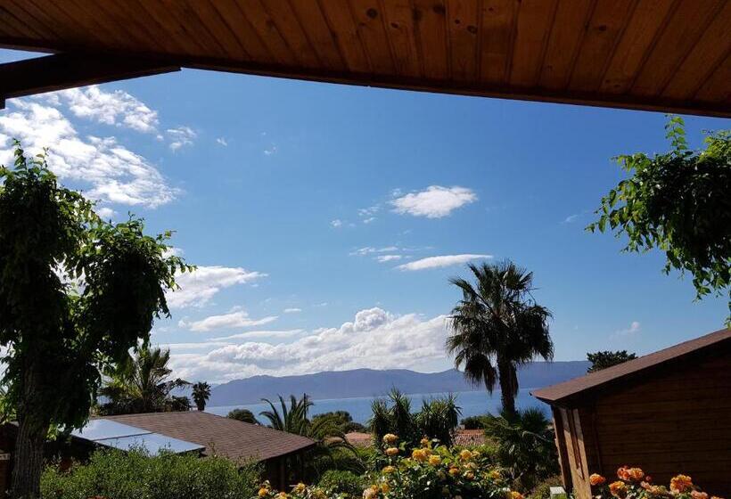 2 Bedrooms Suite Sea View, Mare E Monti
