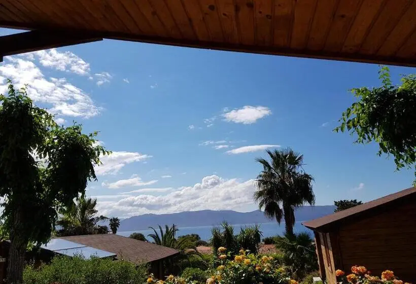 2 Bedrooms Suite Sea View, Mare E Monti