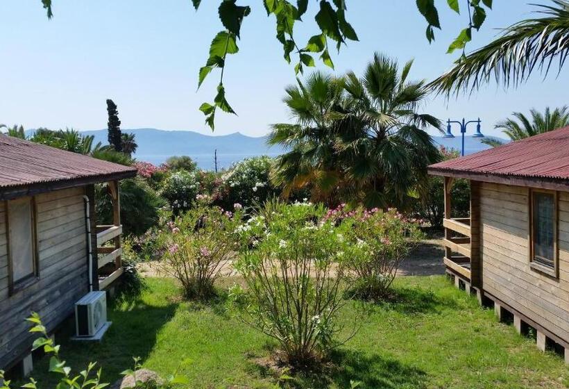 2 Bedrooms Suite Sea View, Mare E Monti