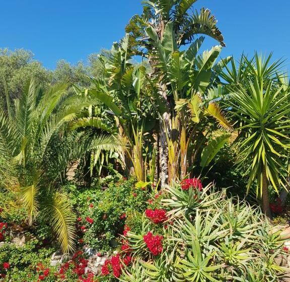 جناح بغرفتي نوم, Mare E Monti