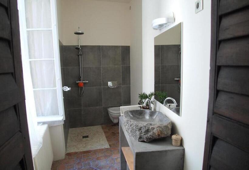 اتاق راحتی, ô Anges