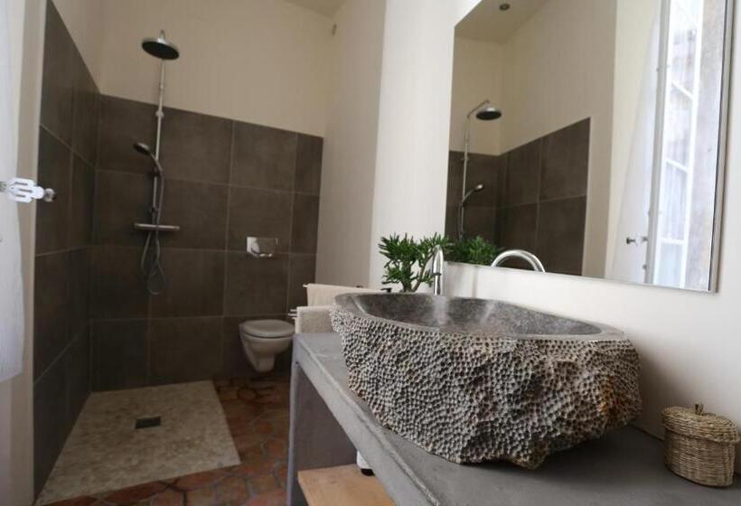 اتاق راحتی, ô Anges