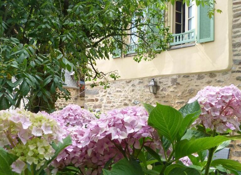 اتاق سوپریور, Le Logis Du Jerzual