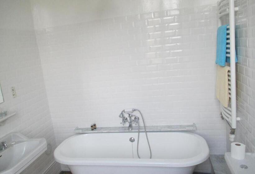 חדר סטנדרט, Château De Serrigny