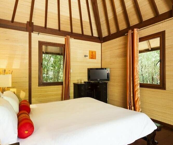 بانگلوی لوکس, Domaine Les Mésanges