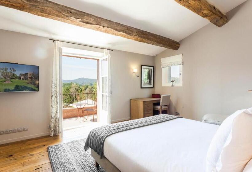 سوییت جونیور با بالکن, Domaine Les Mésanges