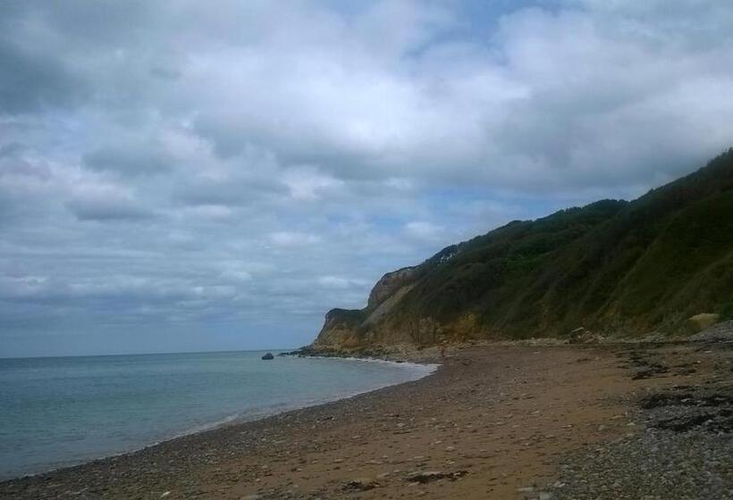 إستوديو قياسى مطلّ علي الحديقة, Gîte La Mer