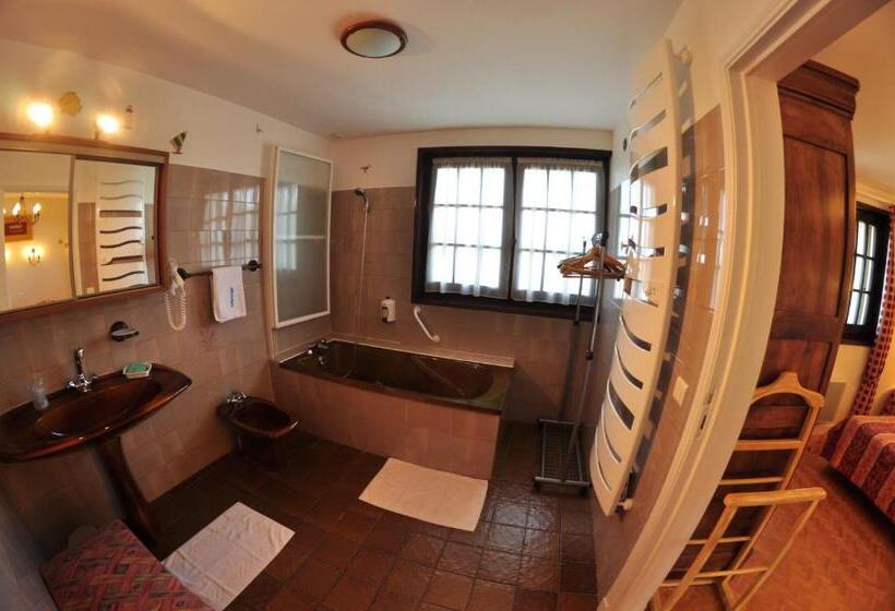 四人标准间, Hôtel Logis La Coraline