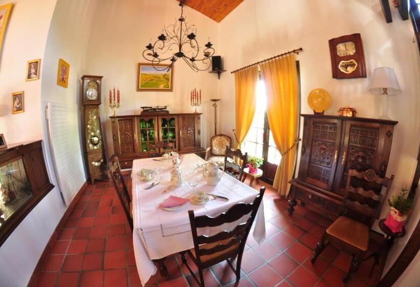 غرفة قياسية رباعية, Hôtel Logis La Coraline