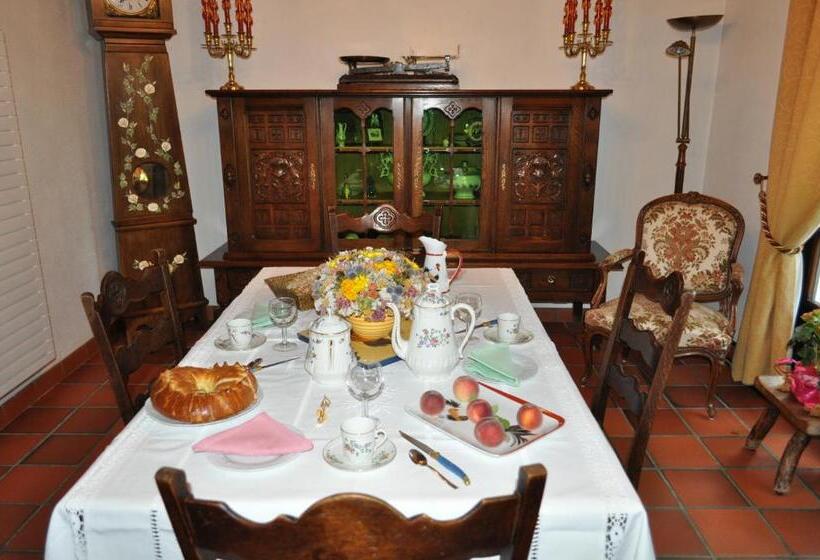 غرفة قياسية رباعية, Hôtel Logis La Coraline