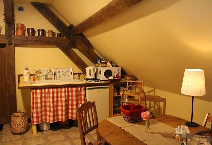 غرفة قياسية, Le Clos De Châtres