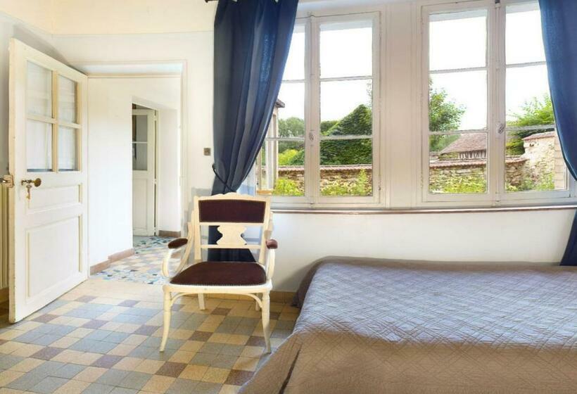 Дом 1 Спальня, Les Rouges Gorges