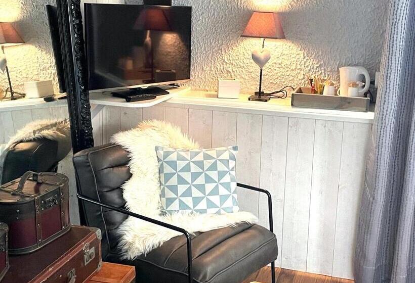 标准间, Maison D Hôtes Et Gîtes La Chouannerie à Côté Du Parc Du Puy Dufou