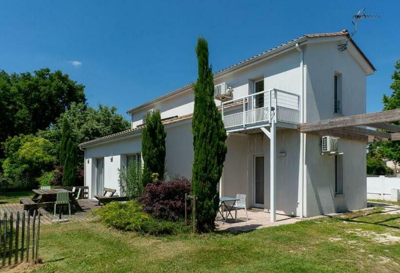 Номер Deluxe с Террасой, Maison Lucilda