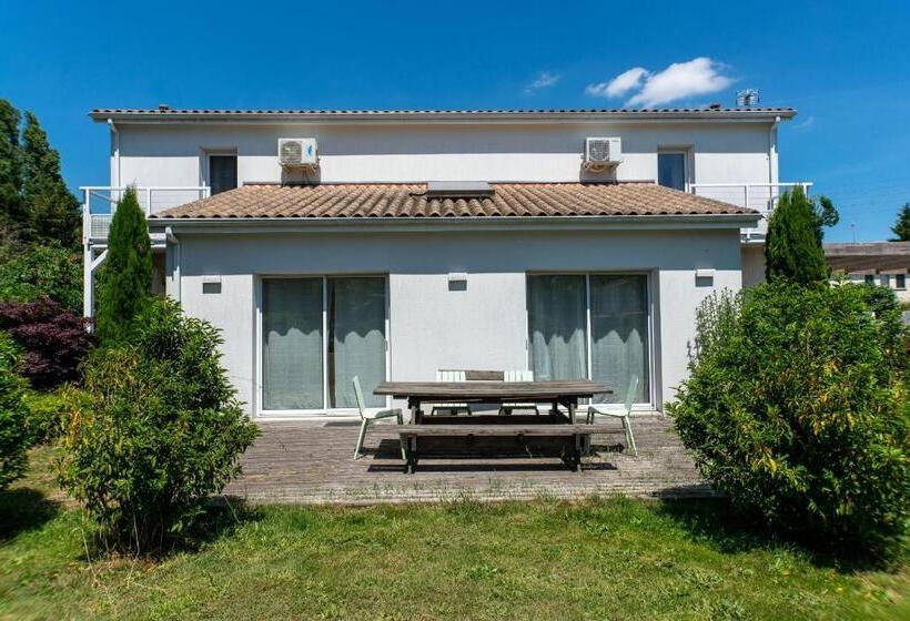 스탠다드 발코니 룸, Maison Lucilda