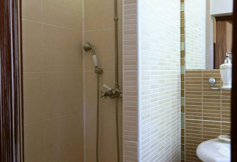 ベーシックルーム, Domaine De Rhodes B&b