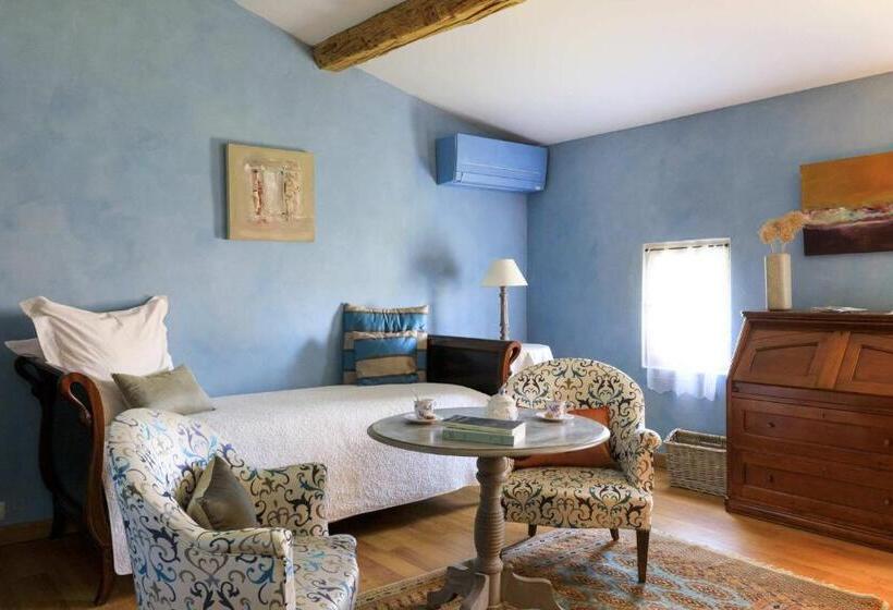 スーペリアトリプルルーム, Domaine De Rhodes B&b