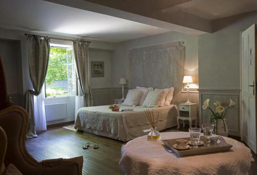 デラックストリプルルーム, Domaine De Rhodes B&b