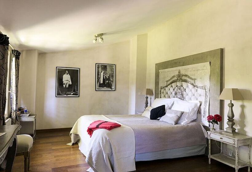 デラックスルーム, Domaine De Rhodes B&b