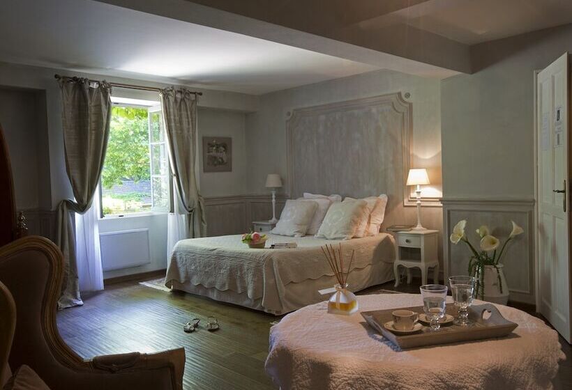 デラックストリプルルーム, Domaine De Rhodes B&b