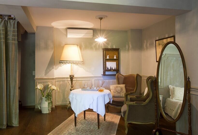 Трехместный Номер Deluxe, Domaine De Rhodes B&b
