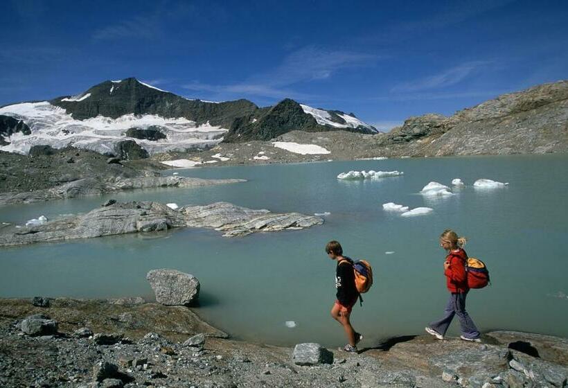 غرفة قياسية ثلاثية حمام مشترك, Cis-ethic Etapes De Val Cenis