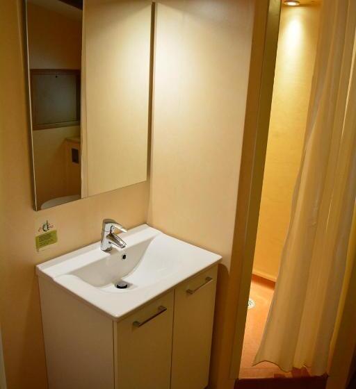 غرفة قياسية ثلاثية, Cis-ethic Etapes De Val Cenis