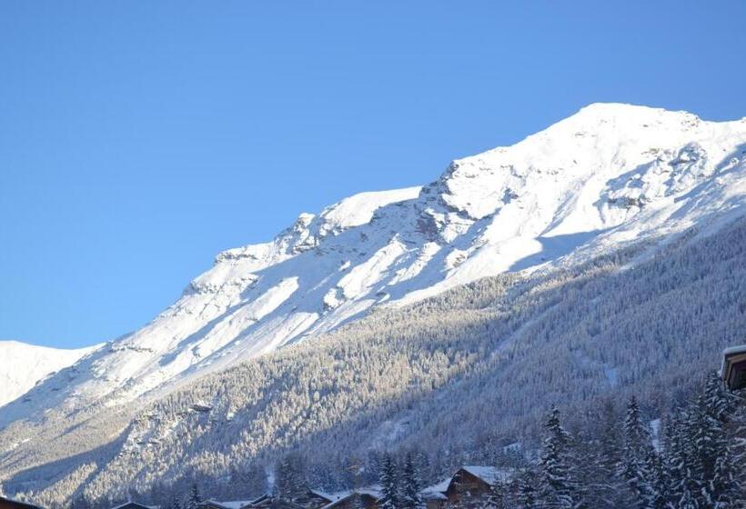 חדר סטנדרט לשלושה, Cis-ethic Etapes De Val Cenis