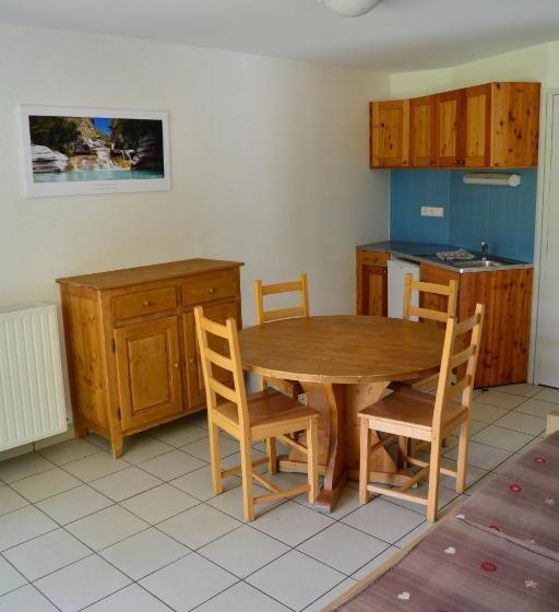 شقة بغرفة نوم واحدة بدون مطبخ, Cis-ethic Etapes De Val Cenis